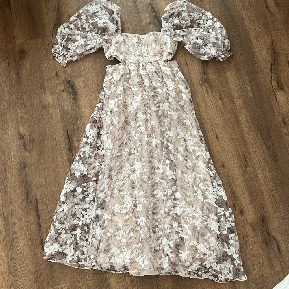Storia Floral Maxi Dress - Picture 5 of 5